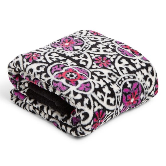 Vera Bradley Other - Vera Bradley | Scroll Medallion Throw Blanket